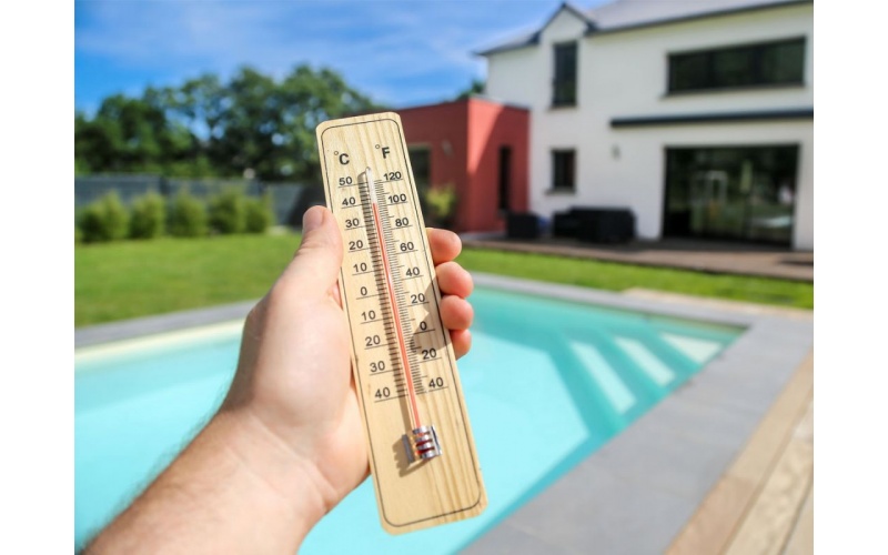 Piscine et canicule : bien entretenir et protéger sa piscine